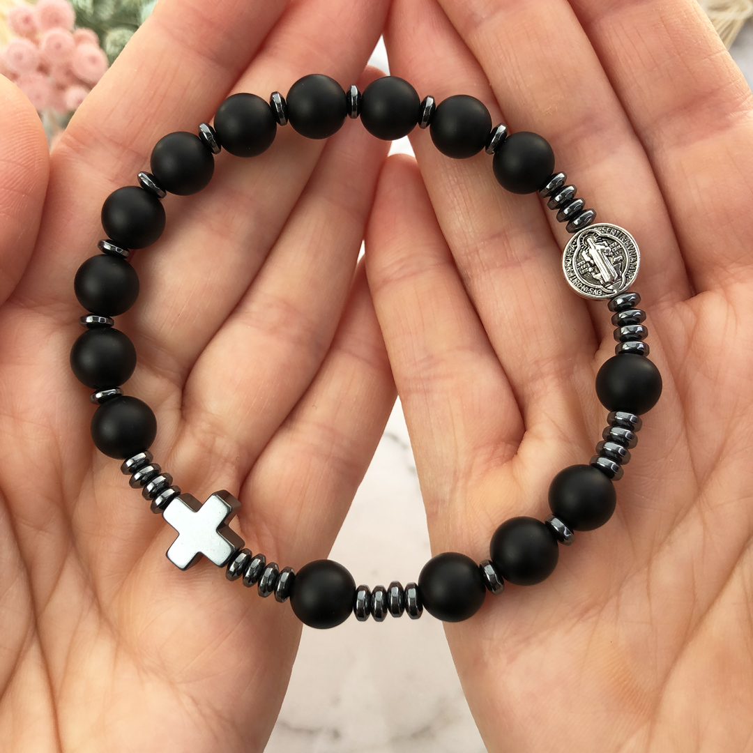 Męski różaniec bransoletka na rękę ze Św. Benedyktem czarny onyks matowy ARTUNIQUE