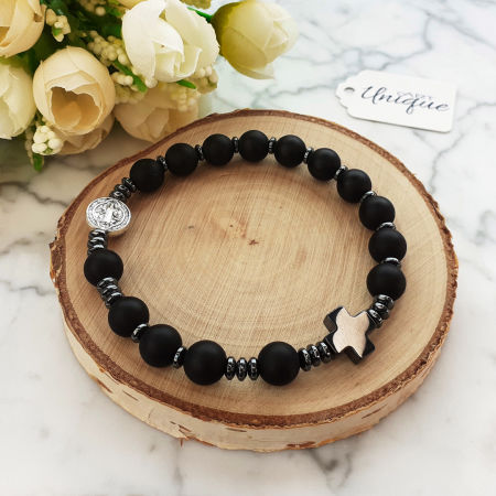 Różaniec bransoletka na rękę dla chłopca ze Św. Benedyktem onyks matowy ARTUNIQUE