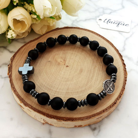 Różaniec bransoletka na rękę dla chłopca ze Św. Benedyktem onyks matowy ARTUNIQUE