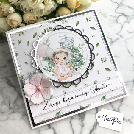Ręcznie robiona spersonalizowana kartka na chrzest dziewczynki w pudełku SGC013B