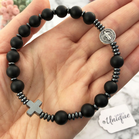 Różaniec bransoletka na rękę męska ze Św. Benedyktem czarny onyks matowy ARTUNIQUE
